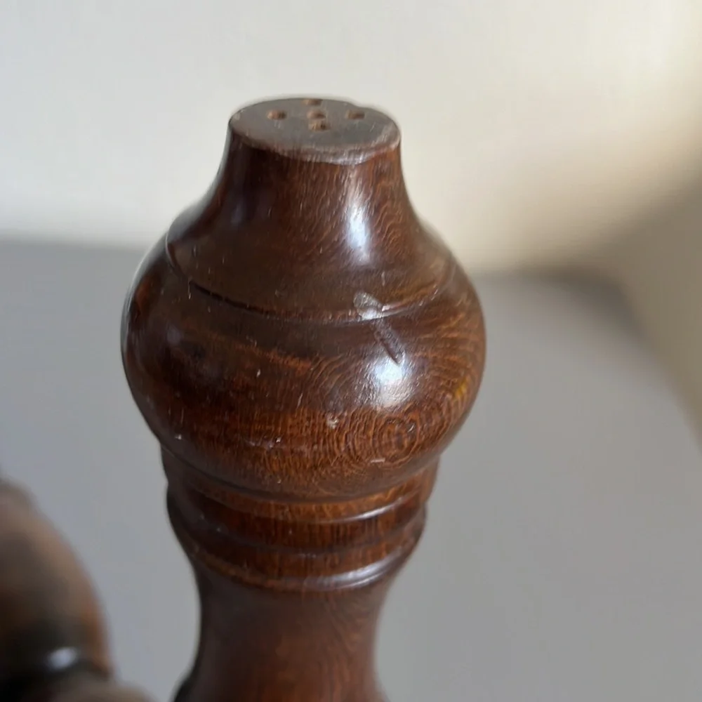 Vintage Wood Pepper Mill Grinder Salt Shaker 10